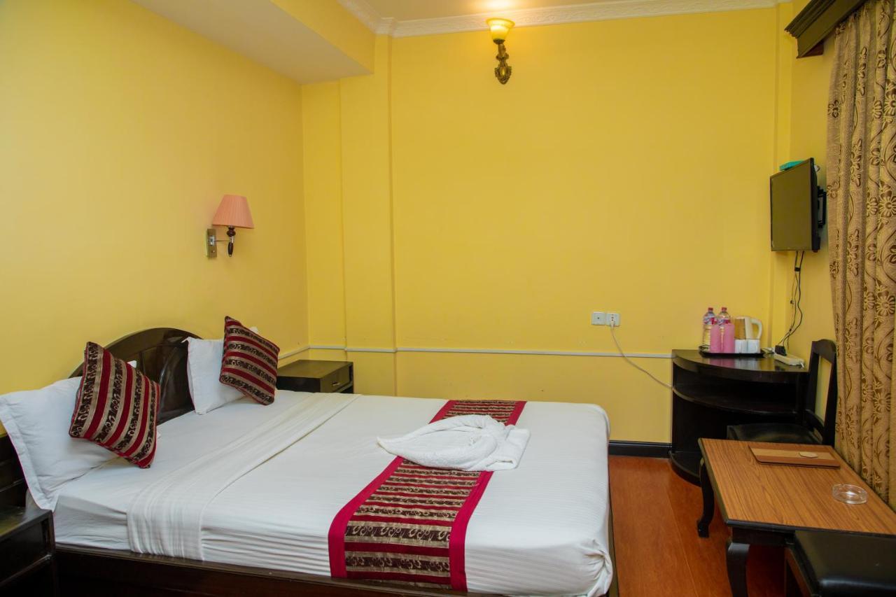 Hotel Bougainvillea Pokhara Eksteriør billede