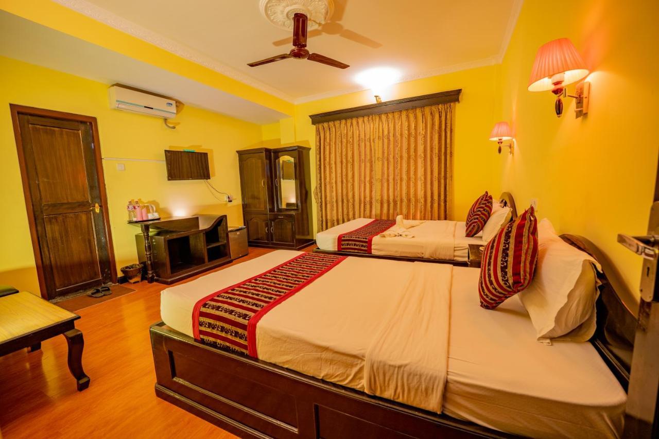 Hotel Bougainvillea Pokhara Eksteriør billede