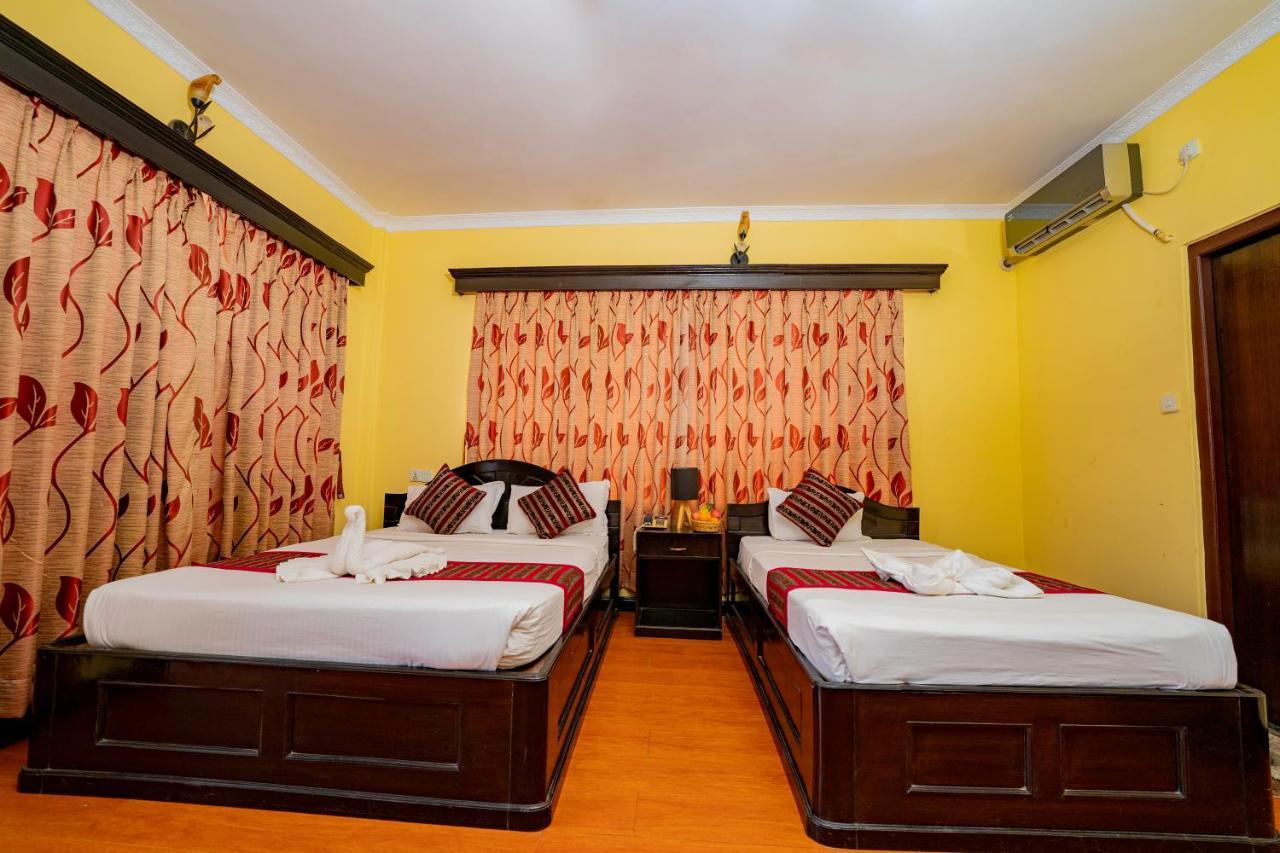 Hotel Bougainvillea Pokhara Eksteriør billede