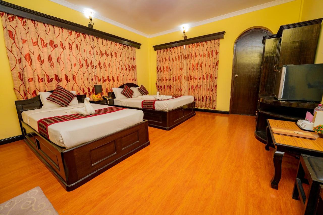 Hotel Bougainvillea Pokhara Eksteriør billede