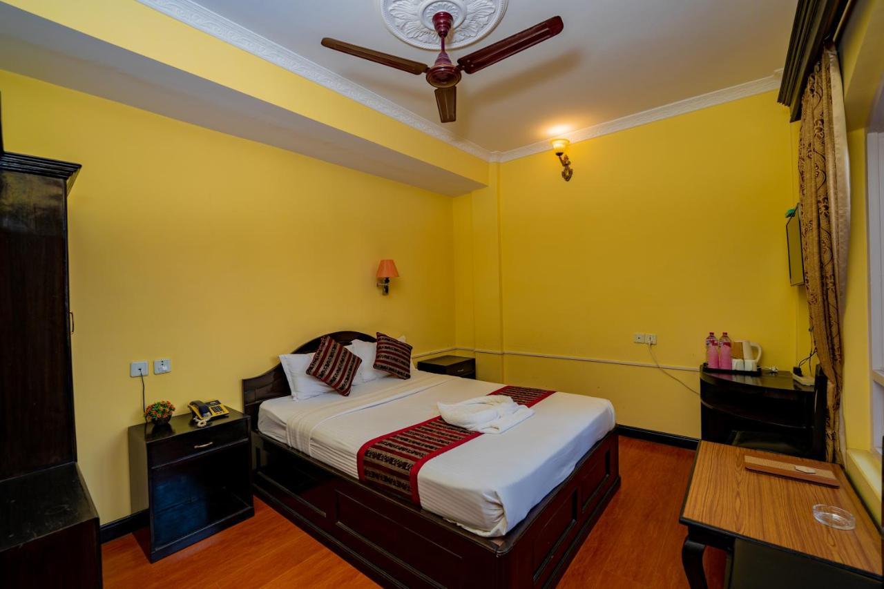 Hotel Bougainvillea Pokhara Eksteriør billede