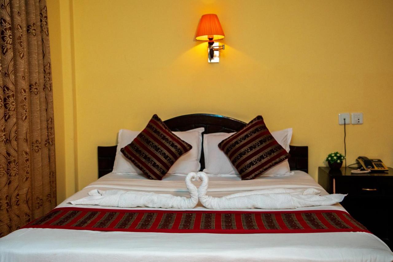 Hotel Bougainvillea Pokhara Eksteriør billede