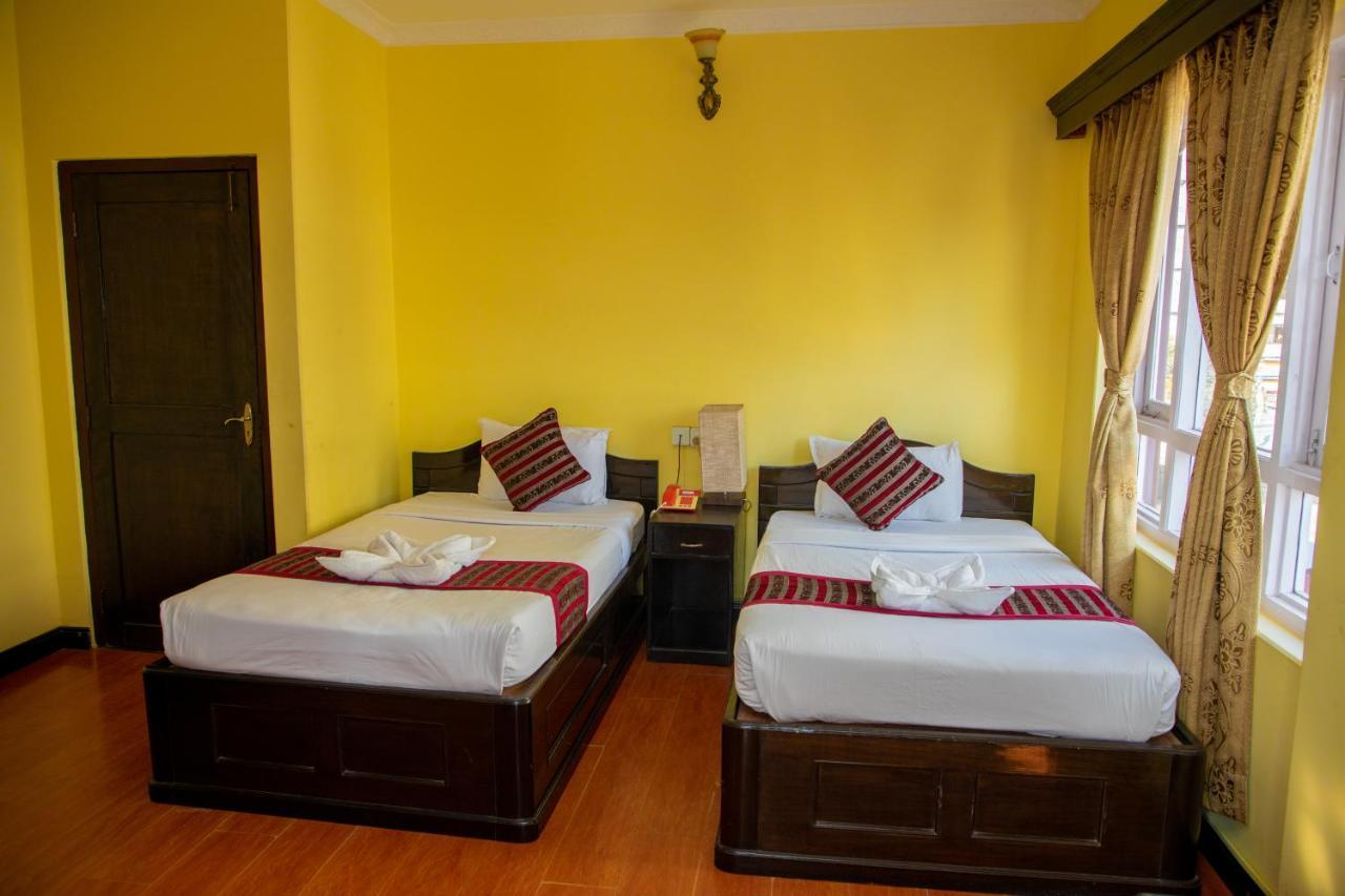 Hotel Bougainvillea Pokhara Eksteriør billede